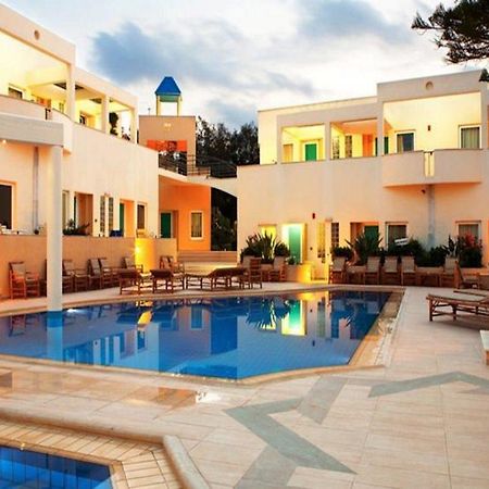 Forum Suites Kato Daratso Bagian luar foto
