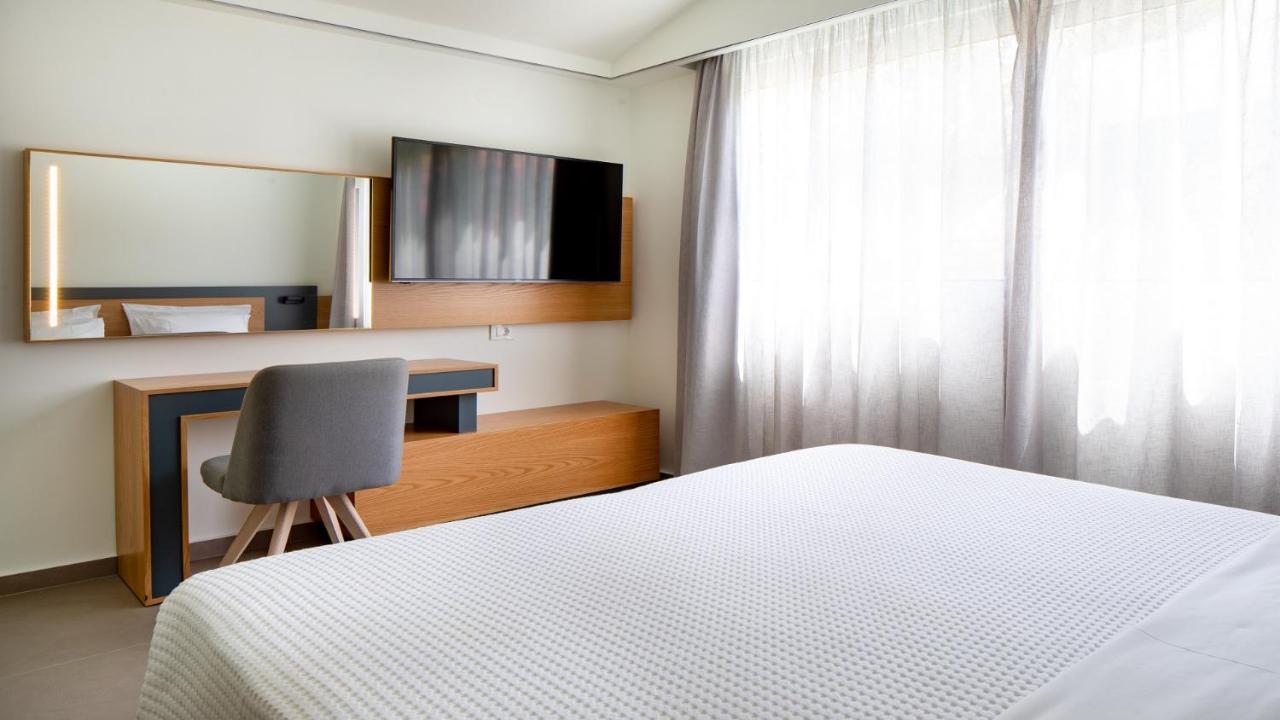 Forum Suites Kato Daratso Bagian luar foto