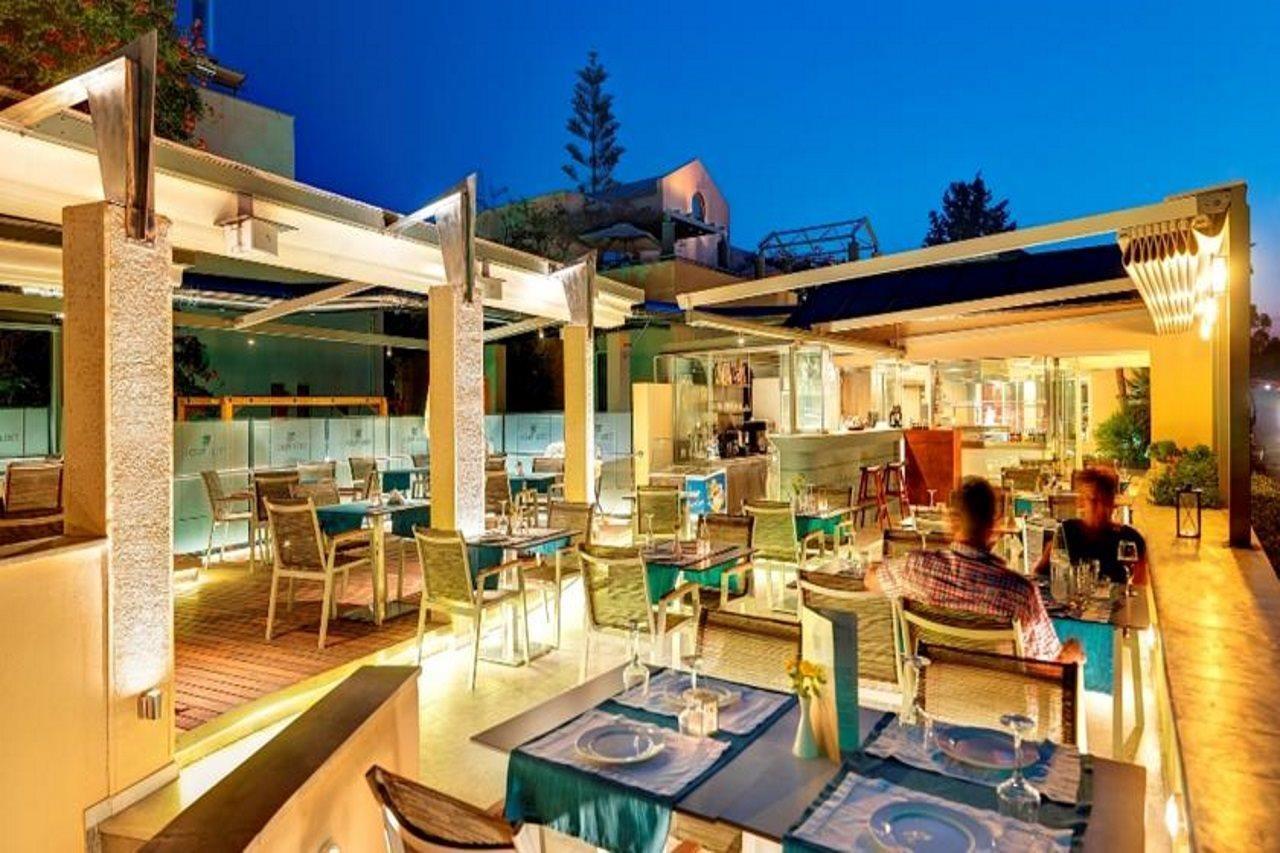 Forum Suites Kato Daratso Bagian luar foto