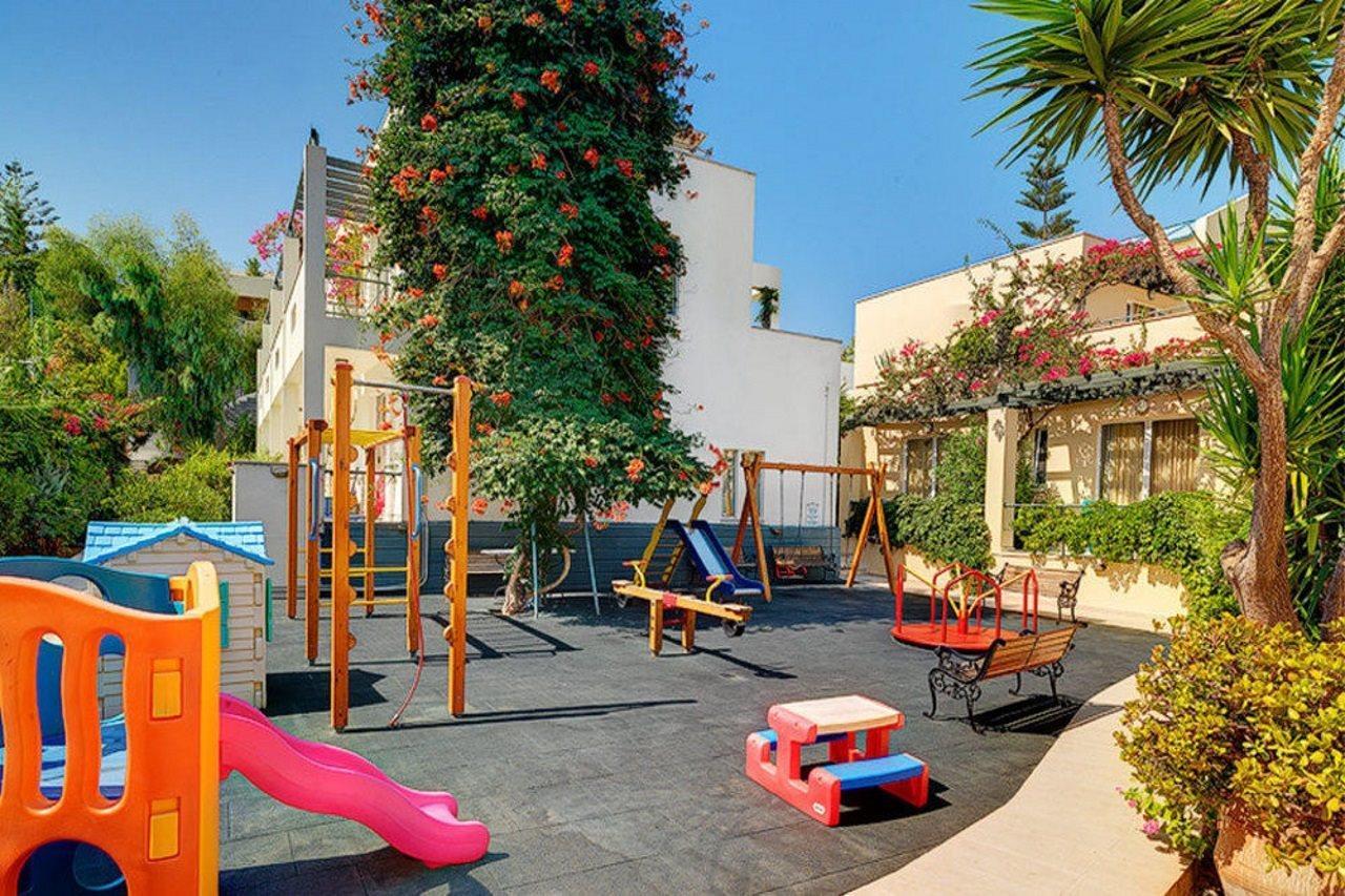 Forum Suites Kato Daratso Bagian luar foto